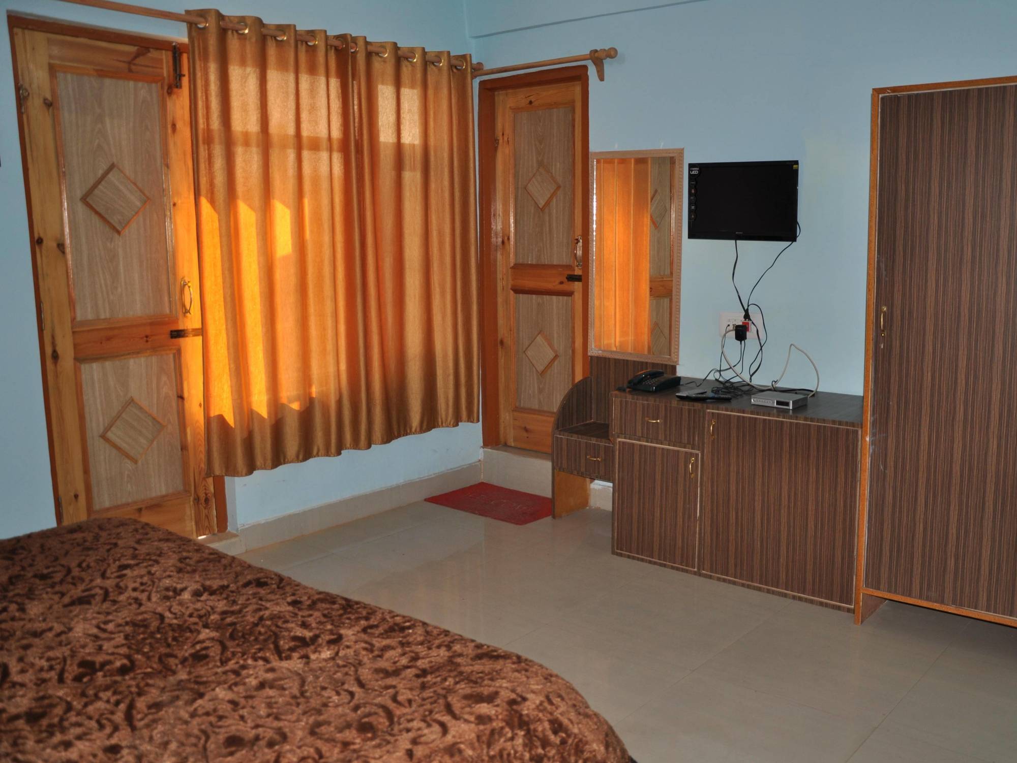 Fabhotel Grand Comforts Haidarpur Buitenkant foto